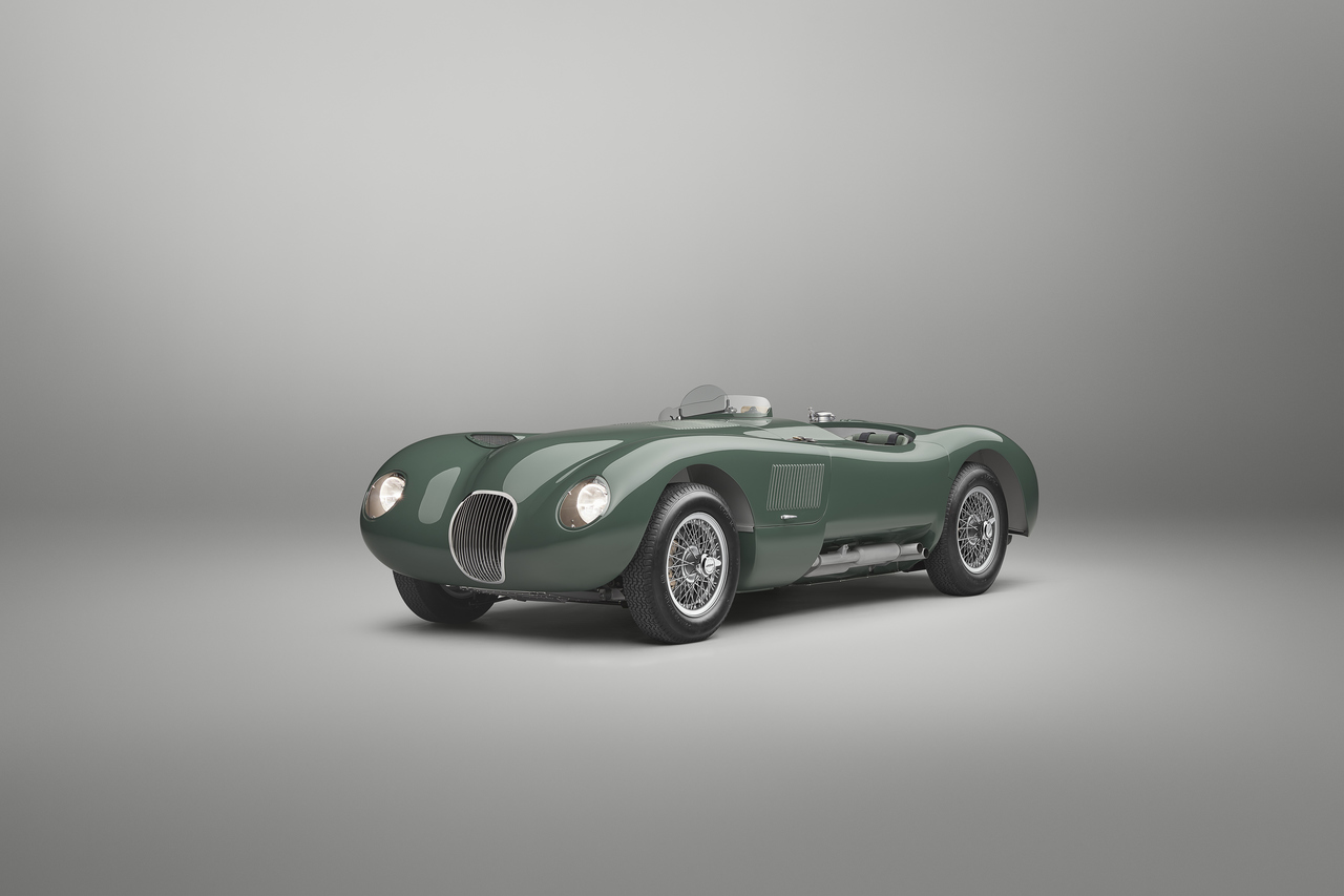 Jaguar apresenta nova réplica do modelo C-Type