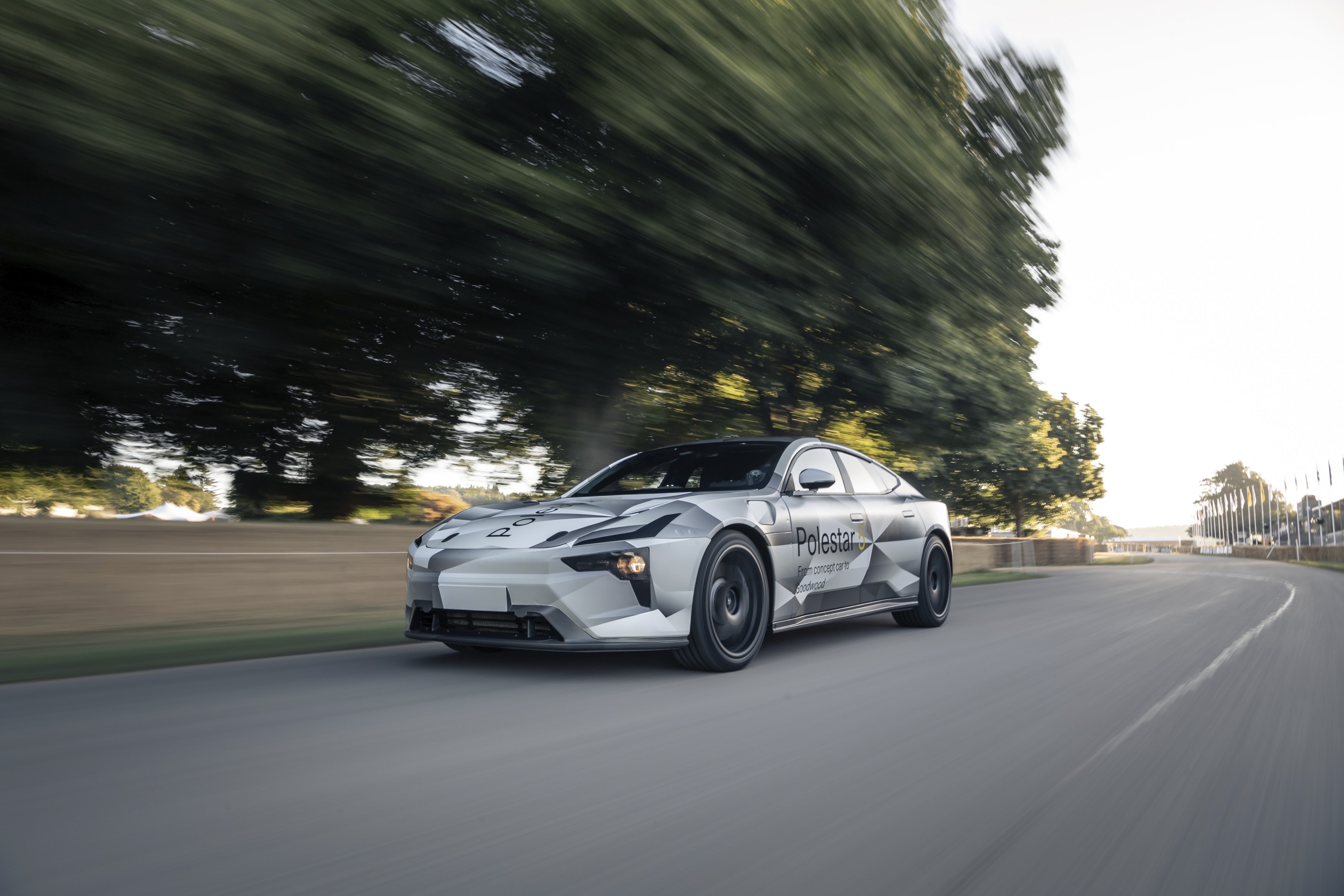 Polestar 5 terá nova unidade motriz exclusiva