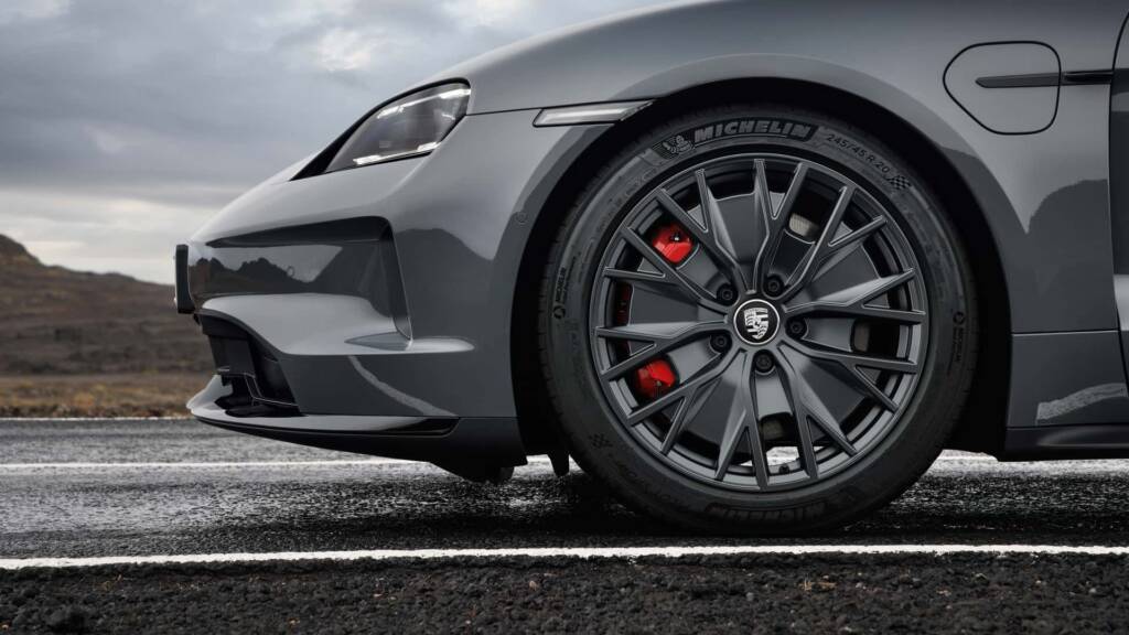 Porsche trava