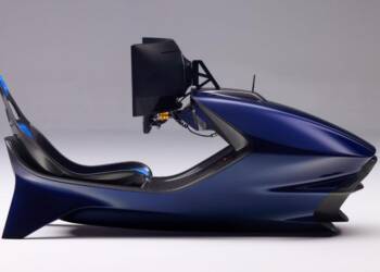 E que tal conduzir um Aston Martin Valkyrie sentado nesta bacquet?