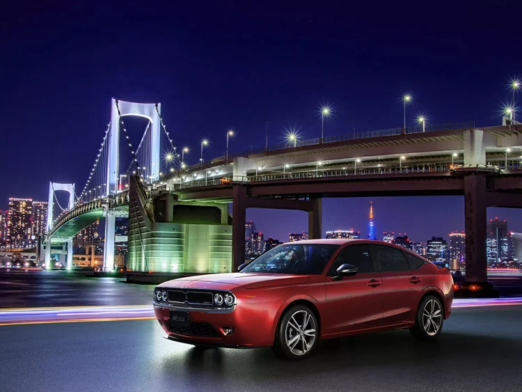 Mitsuoka transforma Honda Civic em Dodge Challenger
