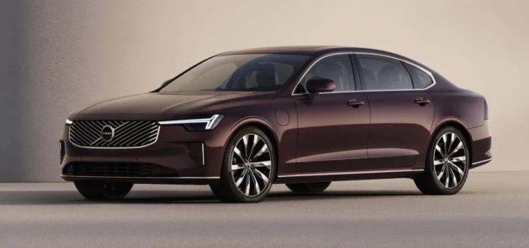 Volvo renova S90 e continua a ter bom aspeto