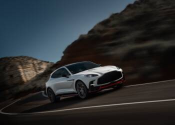 Aston Martin DBX S é um supercarro em formato SUV
