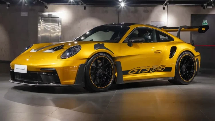 Este Porsche 911 GT3 RS único tem 200.000 euros em opcionais
