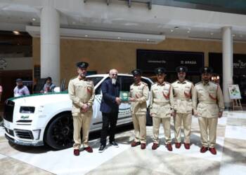 Rolls-Royce Cullinan da Mansory junta-se à frota da Polícia do Dubai