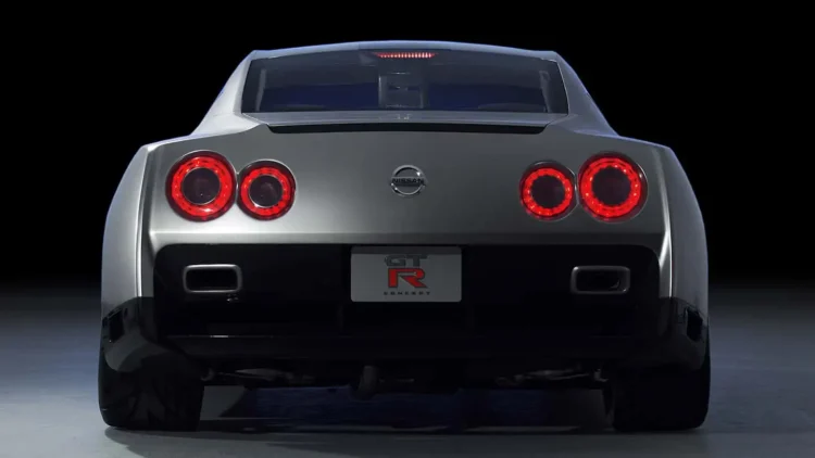 Nissan tem “pessoas” a trabalhar num novo GT-R