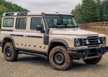 CEO da Ineos diz que ninguém pode ser obrigado a comprar carros elétricos