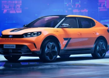 Ford homenageia Eric Cantona com um Capri especial