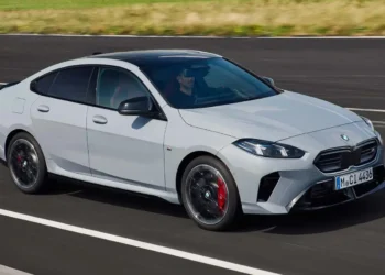 BMW Série 2 elétrico será um sedan