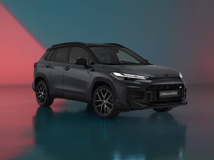 Toyota Corolla Cross ganha restyling e versão GR SPORT