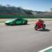 Lamborghini Temerario desafia Ducati Panigale V4