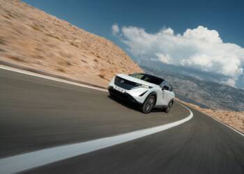 Gama Nissan Ariya reforçada com Evolve+ e e-4ORCE