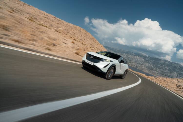 Gama Nissan Ariya reforçada com Evolve+ e e-4ORCE