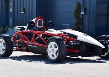 Pode comprar este Ariel Atom Mugen que é exclusivo e tem 270 CV