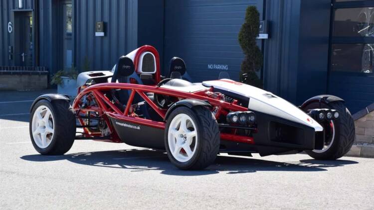 Pode comprar este Ariel Atom Mugen que é exclusivo e tem 270 CV