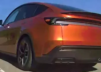 Tesla Model Y Juniper Performance já roda na Alemanha