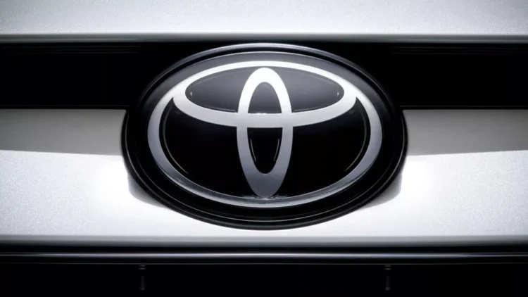 Toyota pode vender Ford e Chevrolet nos seus concessionários japoneses