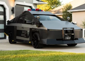 Este Cybertruck feito em casa esconde um modelo muito popular