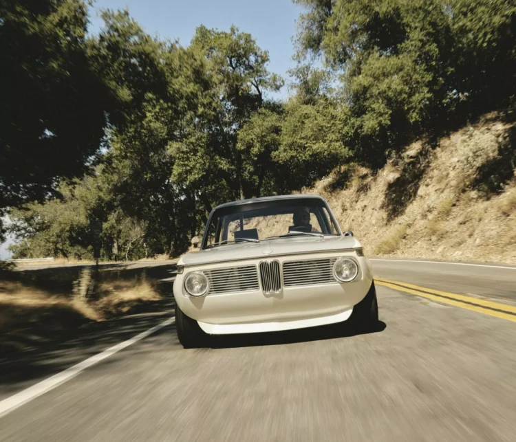 Esta empresa transforma BMW clássicos em relíquias restomod
