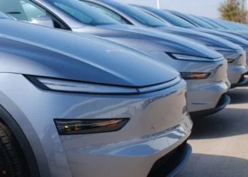 Por que é que alguns Tesla têm um filtro de óleo?