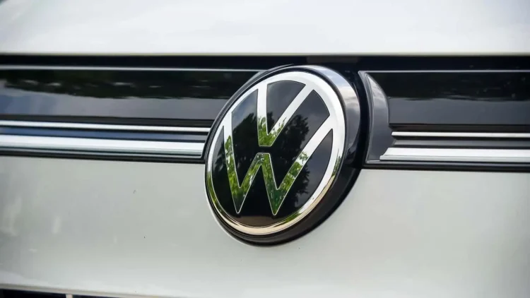Nova plataforma EV da VW continua a poder ter motores de combustão