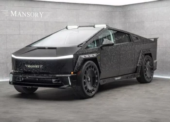 Mansory volta a personalizar mais um Cybertruck