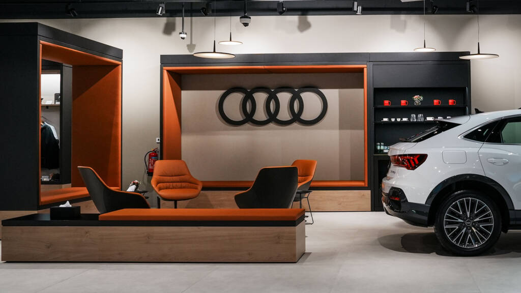 Portugal Audi Soauto Showroom