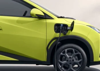 Tesla já não é a marca líder em carros elétricos no mundo. Qual é então?