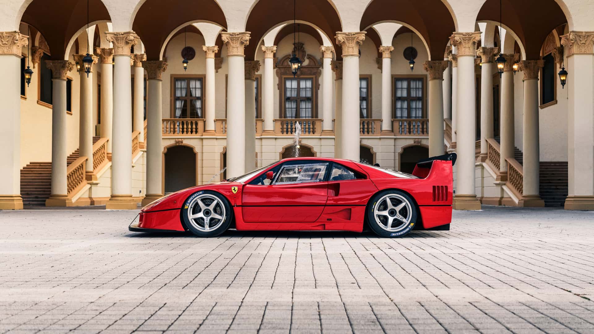 F40