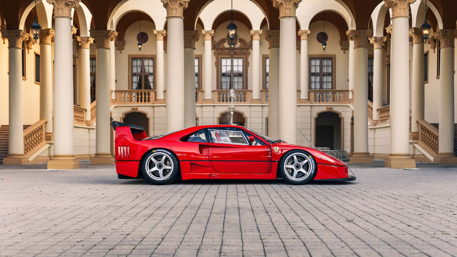 F40