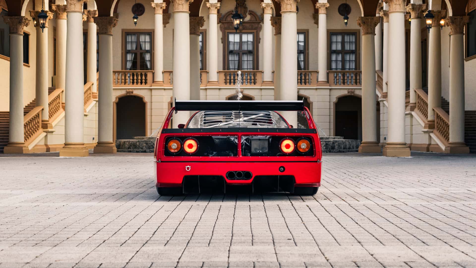 F40