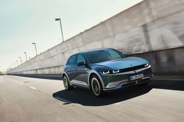 Carros elétricos: objetivo 2035 pode estar fora de questão