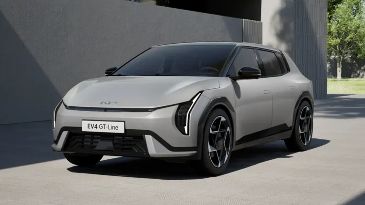 Novo Kia EV4 já tem preços para Portugal