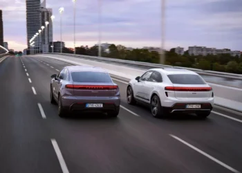 Porsche pode vir a colocar motores de combustão nos seus elétricos
