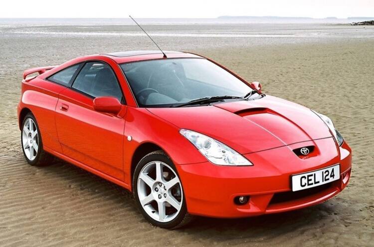 Novo Toyota Celica pode ter motor central