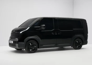 Kia PV5 já está disponível em Portugal em furgão e monovolume