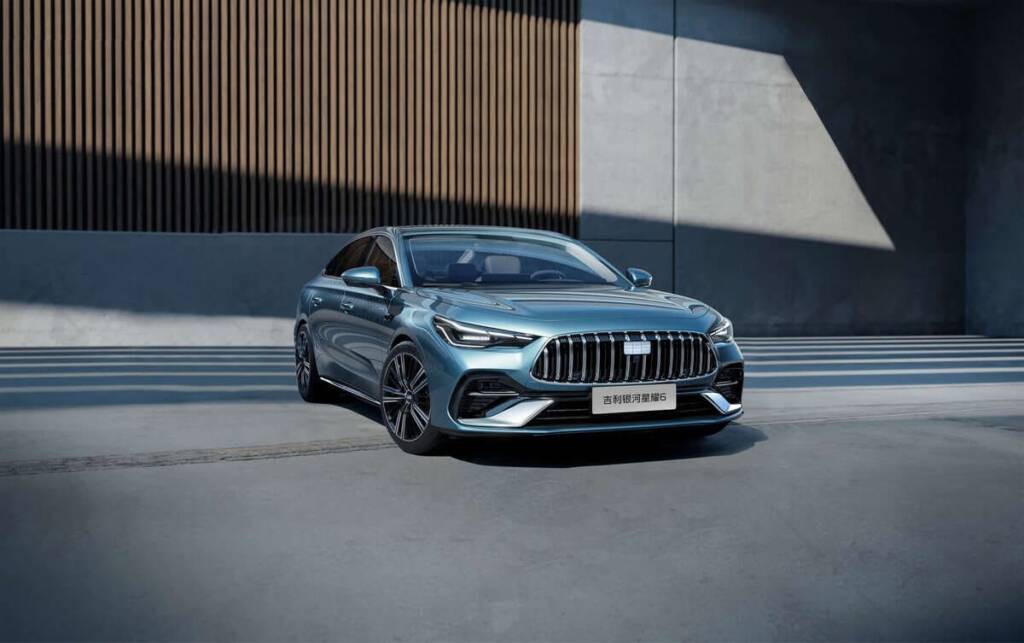 Novo Geely Mercedes