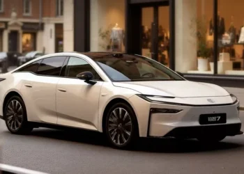 Novo topo de gama elétrico da Toyota chama-se bZ7