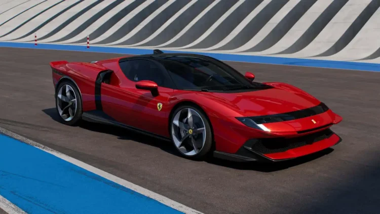 Surpresa na Ferrari. Testarossa está de volta!