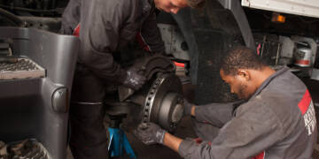 Mais segurança na estrada com a campanha de travagem Renault Trucks