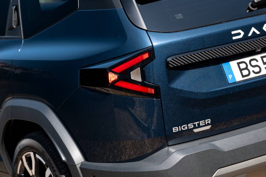 Dacia Bigster Journey Hybrid 155