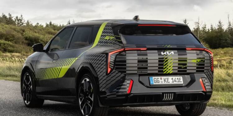 Kia EV4 GT protótipo
