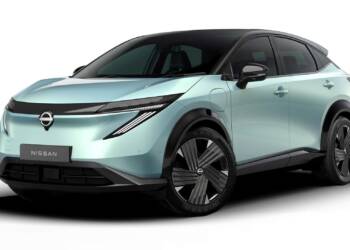 Eis as primeiras imagens do Nissan Ariya 2026