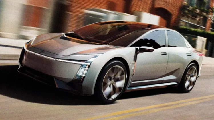 Toyota reinventa Corolla