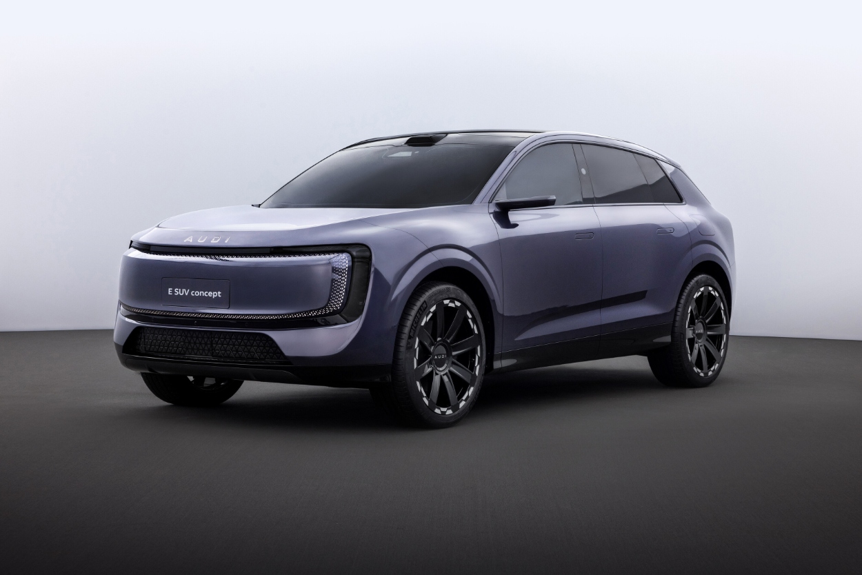 AUDI E SUV Concept