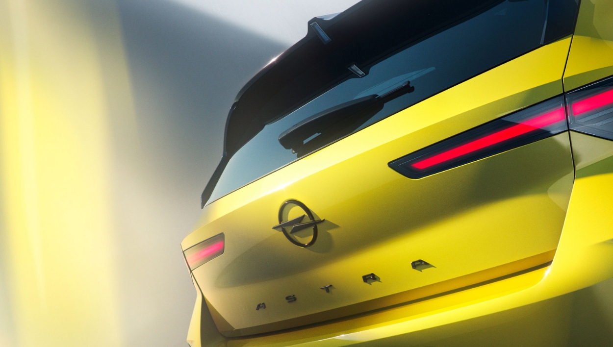 Opel Astra Teaser
