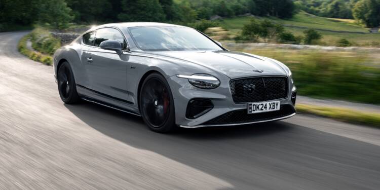 Bentley Continental GT e Flying Spur ganham estilo ainda mais agressivo