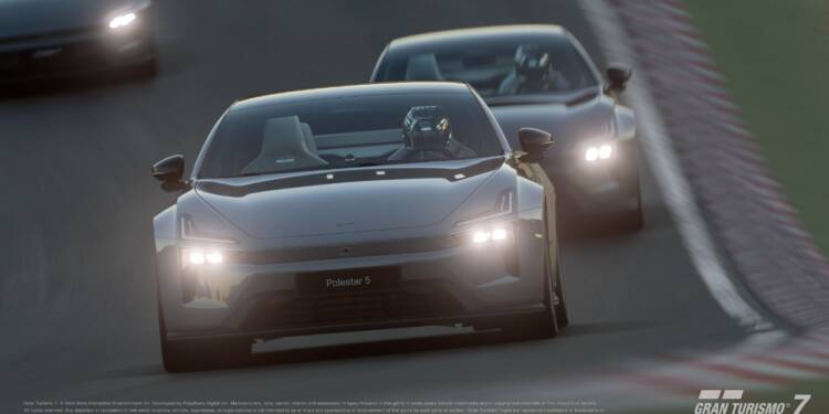 Polestar 5 já chegou ao mundo virtual