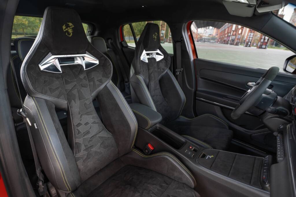 Abarth 600e Competizione