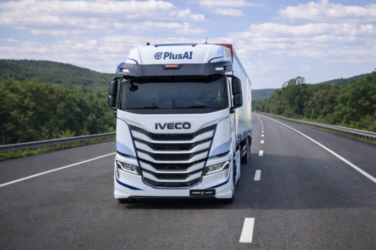 IVECO e PlusAI lançam programa de condução autónoma em Espanha